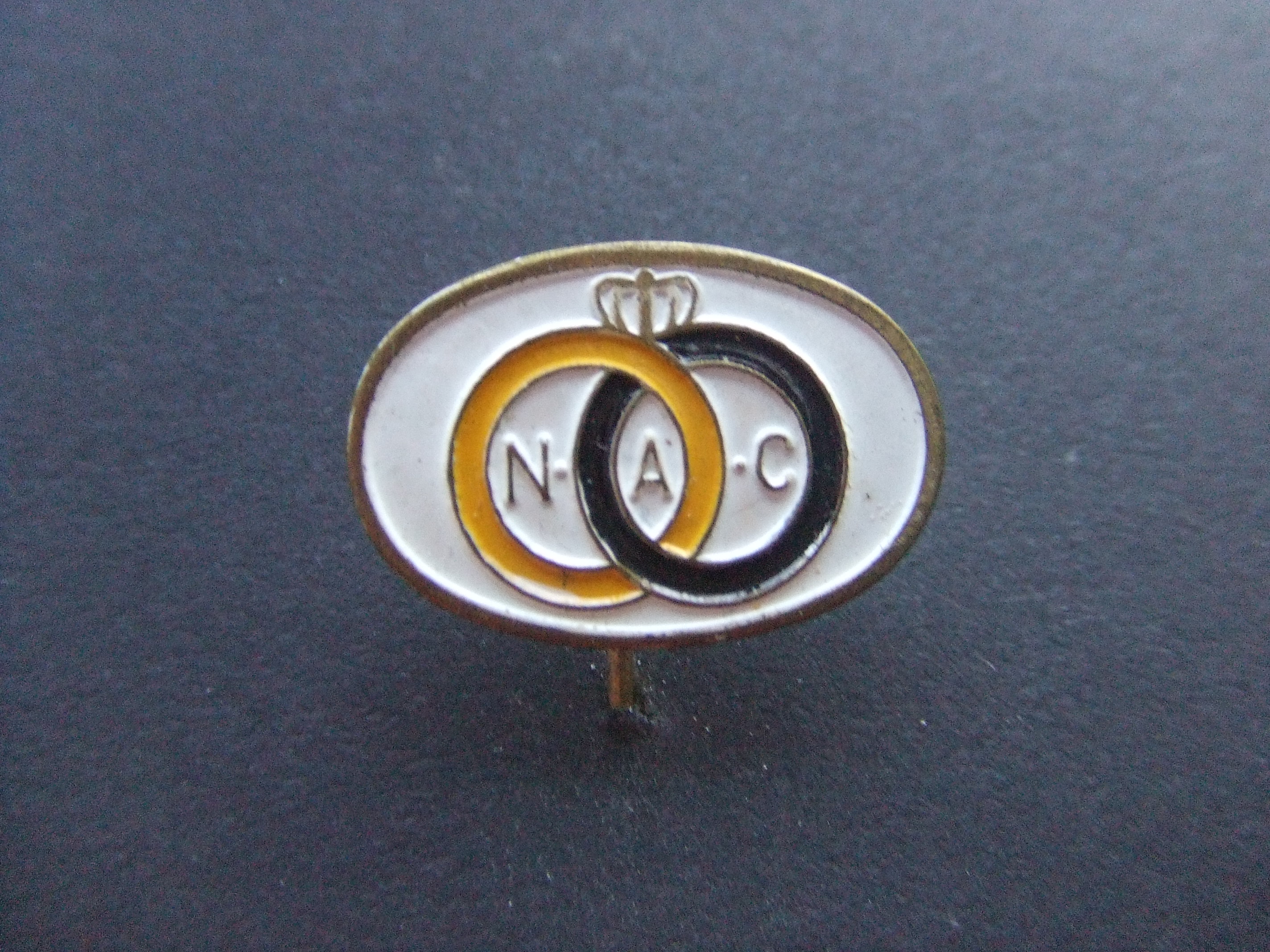 NAC Breda Voetbalclub logo zonder kroon